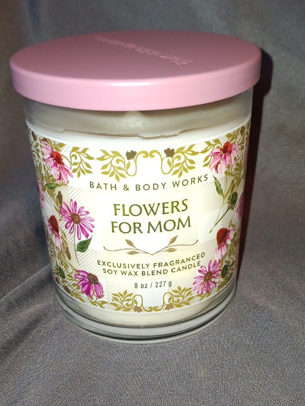 NIB Bath& BodyWorks Flowers For Mom Single Wick Candle